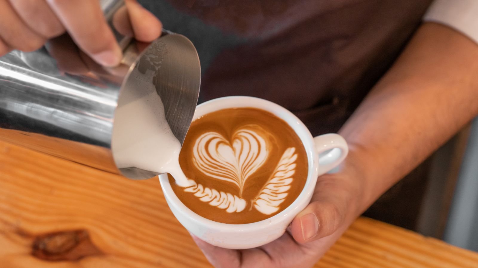 Trabalhar como barista no intercâmbio: uma das formas mais rápidas de começar no exterior